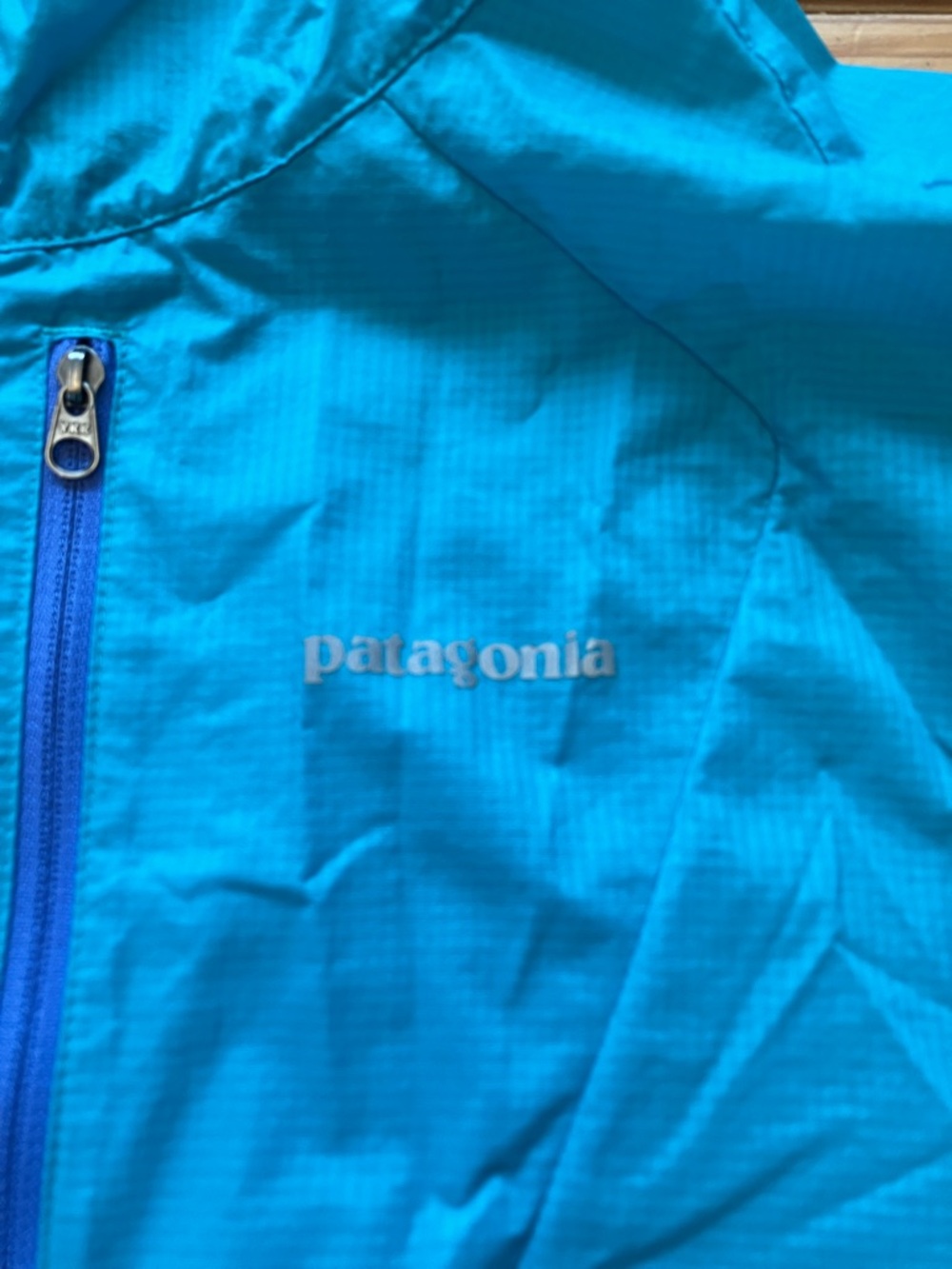 Patagonia Houdini Women's Bright Turquoise Hooded lightweight Shell Jacket - Picture 2 of 4